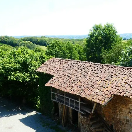Spacieuse Dans Maison De Caractere, Au Calme, Avec Belle Vue *